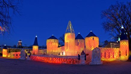 Quebec City, Montreal & Toronto with Quebec Winter Carnival