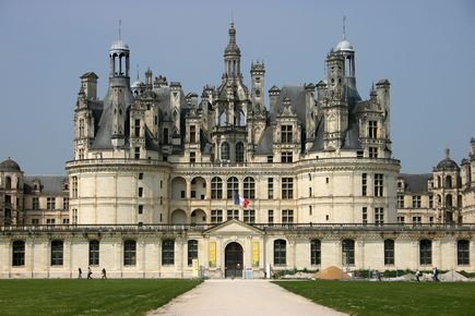 1 D�a de tour guiado por el campo de Chateaux