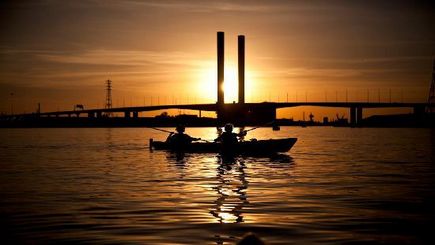 Melbourne Moonlight Kayak Small Group Tour