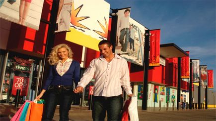 Bargains & Bubbly Shopping Tour Bargains & Bubbly Shopping Tour