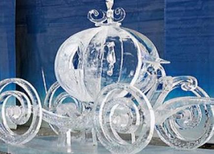 3-Day Ottawa, Montreal Winter Wonderland Tour from New York