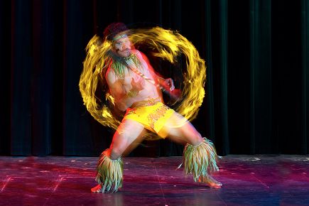 1-Day Tour to Polynesian Cultural Center Admission Show