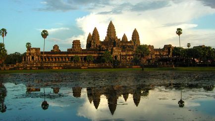 Best of Thailand with Singapore, Siem Reap, Luang Prabang & Phuket