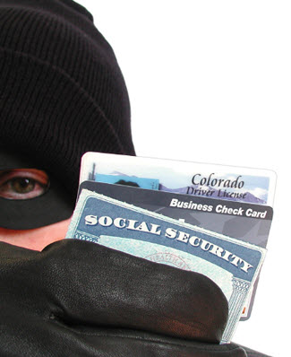 Tips For Avoiding Identity Theft When You Travel