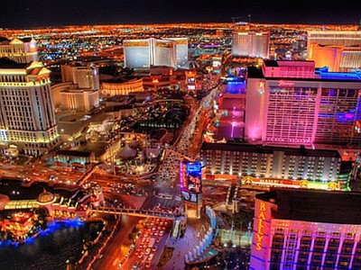 Top 5 Romantic Las Vegas Tours for Valentine's Day
