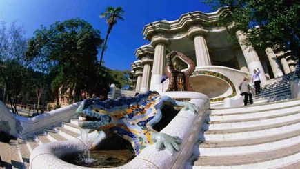 2.5 Hours of Gaudí - The Park Güell Tour