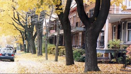 4-Day Boston to Niagara Falls, Toronto, Montreal and Quebec Bus Tour