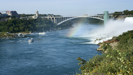 3 Days Toronto and Niagara Falls Bus Tour (Budget Tour) 3 Days Toronto and Niagara Falls Bus Tour (Budget Tour)