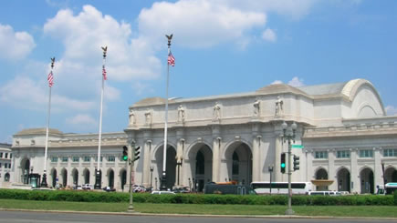 5-Day Deluxe Bus Tour to US East Coast from Boston 5-Day Deluxe Bus Tour to US East Coast from Boston