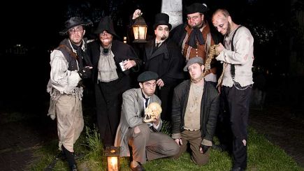 Tour de Boston - Fantasmas y L�pidas
