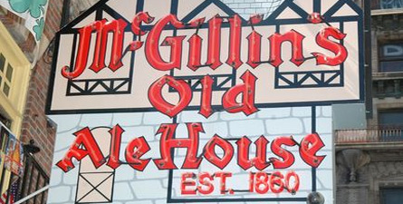Get a first-hand glimpse of Philadelphia�s most popular pubs, bars and lounges, and enjoy local beer at each location.