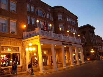 Sightseeing Tours, Travel Packages and Day Trips from Tours4Fun.com