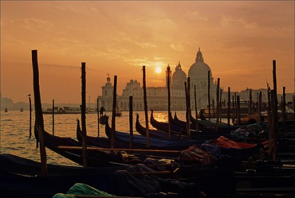 Sightseeing Tours, Travel Packages and Day Trips from Tours4Fun.com