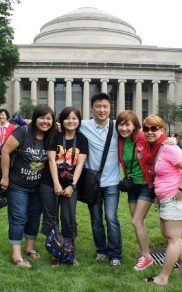 Sightseeing Tours, Travel Packages and Day Trips from Tours4Fun.com