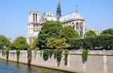 4-hour Paris Small Group Tour with Cheese, Charcuterie, & Wine Tasting