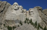 8-Day Mt Rushmore, Grand Tetons & Yellowstone Bus Tour