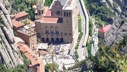 4 Hours of the Montserrat Tour in Barcelona