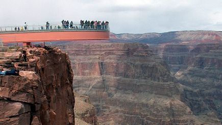 7-Day Bus Tour Package to Grand Canyon West (Skywalk), Las Vegas, San Francisco, Yosemite National Park, Disneyland/Universal Studios from Las Vegas